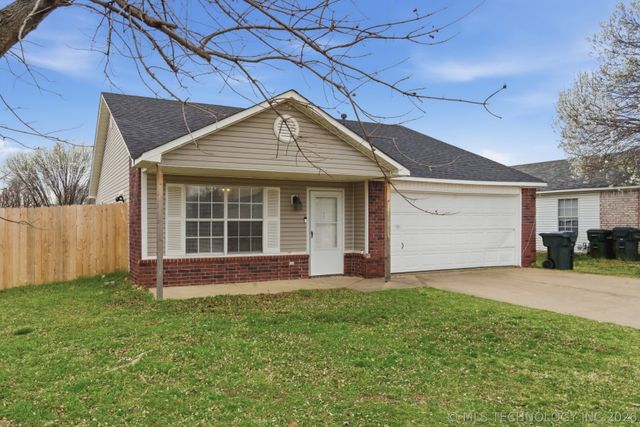 1925 Bristol Road, Claremore, OK 74017