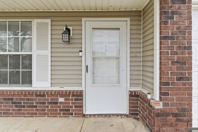 1925 Bristol Road, Claremore, OK 74017