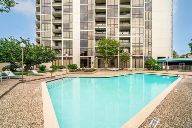 1111 Bering Drive 206, Houston, TX 77057