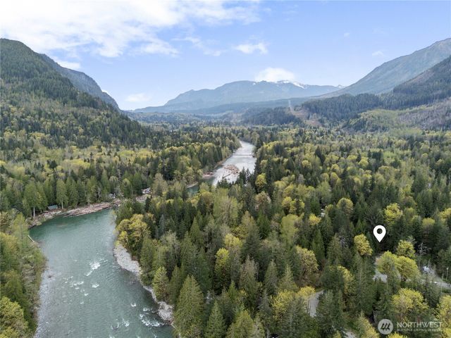 17921 644th Avenue NE, Baring, WA 98251