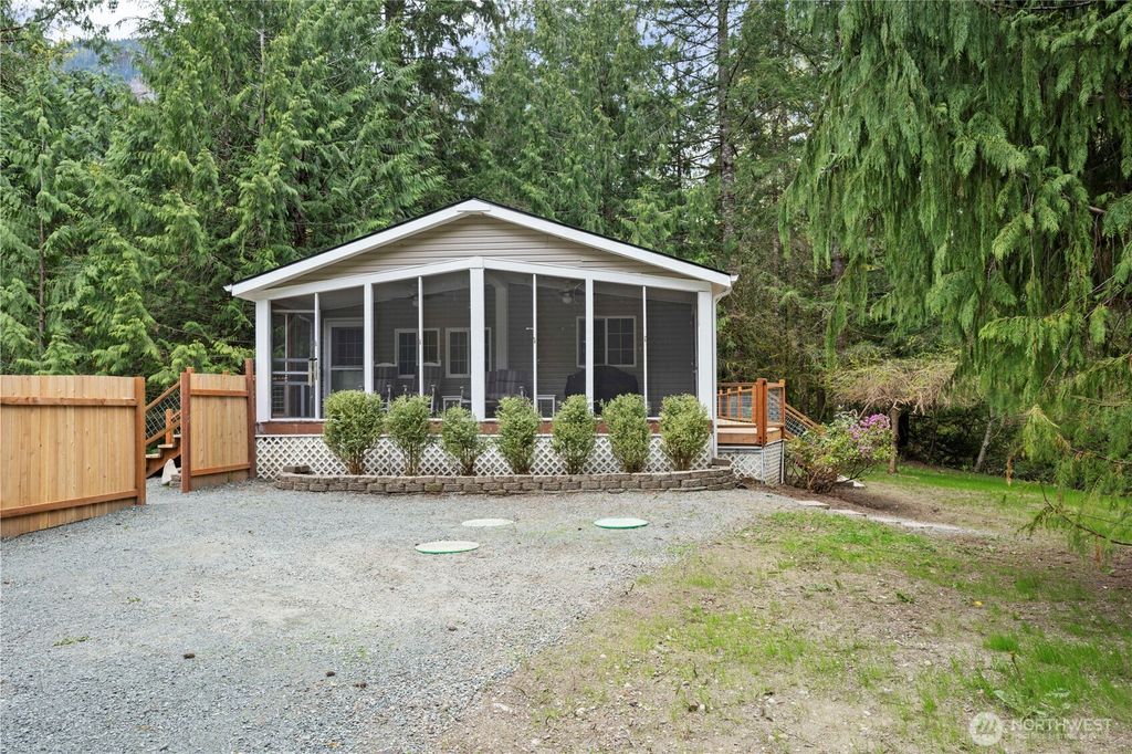 17921 644th Avenue NE, Baring, WA 98251