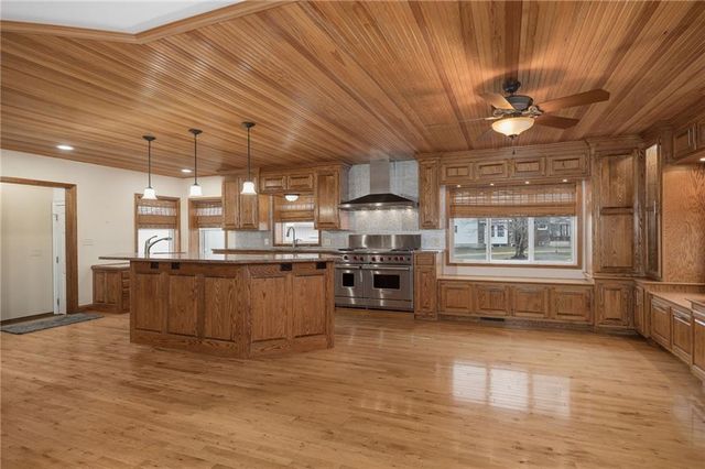 1402 Maple Street, Chillicothe, MO 64601