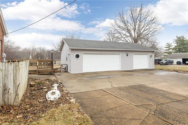 1402 Maple Street, Chillicothe, MO 64601