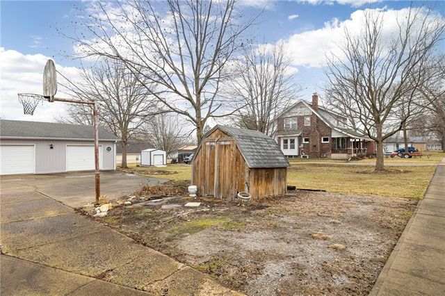 1402 Maple Street, Chillicothe, MO 64601