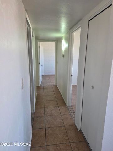 3202 S Sunland Vista, Tucson, AZ 85713