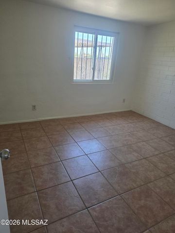 3202 S Sunland Vista, Tucson, AZ 85713