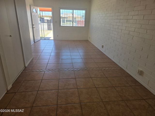 3202 S Sunland Vista, Tucson, AZ 85713