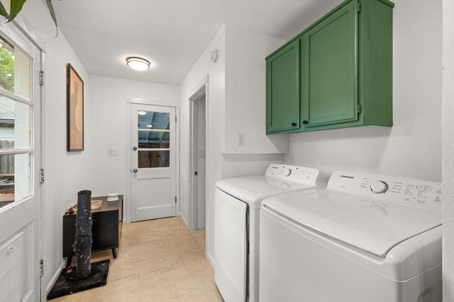 1516 Wilson Place, Medford, OR 97504