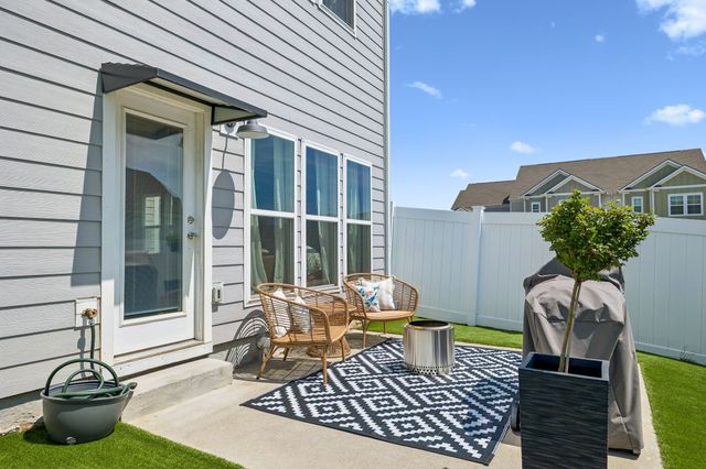 1015 June Wilde Rdg, Spring Hill, TN 37174
