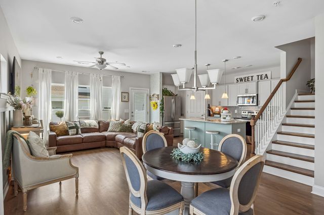 1015 June Wilde Rdg, Spring Hill, TN 37174