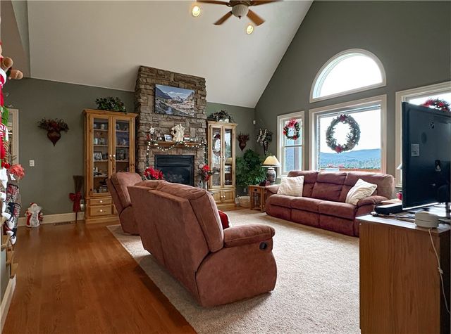 4610 Moonbeam Drive, Harrison, AR 72601