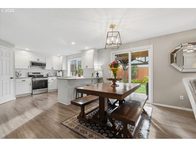 1817 N 9TH Way, Ridgefield, WA 98642