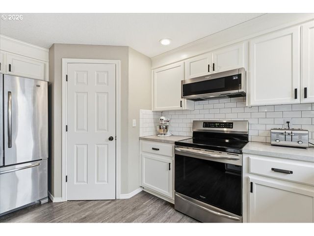 1817 N 9TH Way, Ridgefield, WA 98642