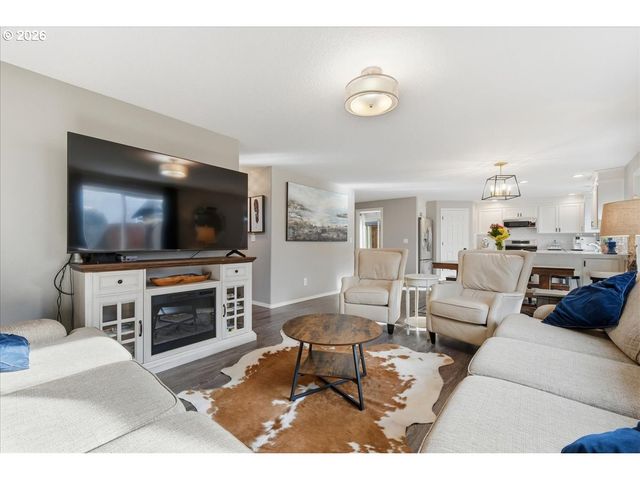 1817 N 9TH Way, Ridgefield, WA 98642