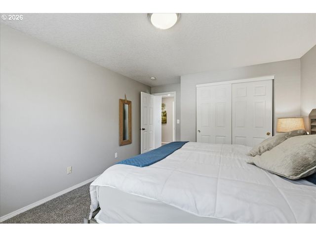 1817 N 9TH Way, Ridgefield, WA 98642