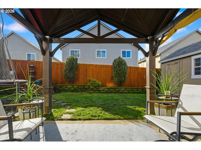 1817 N 9TH Way, Ridgefield, WA 98642