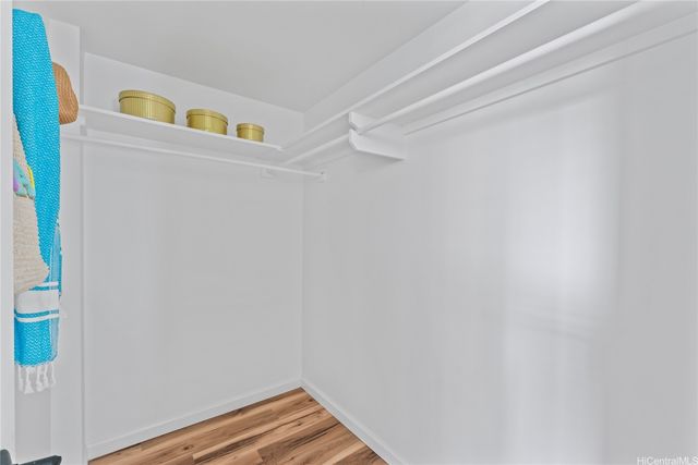 1130 Wilder Avenue 301, Honolulu, HI 96822