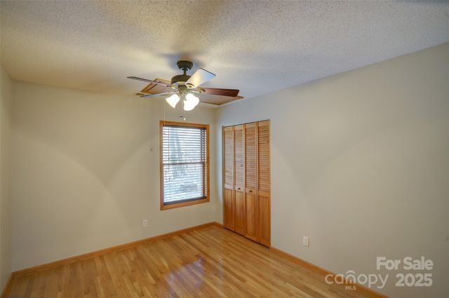 127 Whataview Drive, Whittier, NC 28789