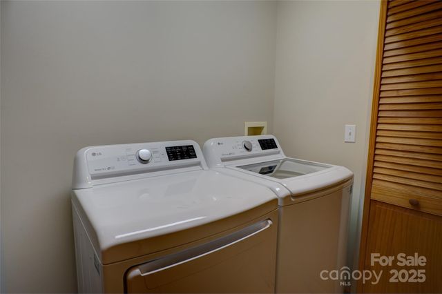 127 Whataview Drive, Whittier, NC 28789