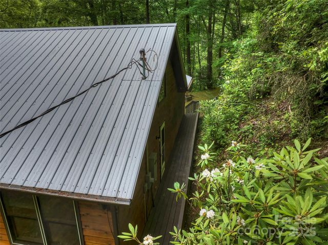 127 Whataview Drive, Whittier, NC 28789