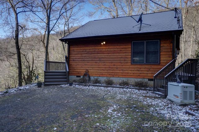 127 Whataview Drive, Whittier, NC 28789