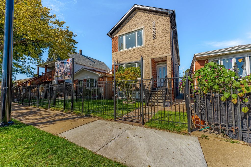 3532 W Pershing Road, Chicago, IL 60632 — exterior