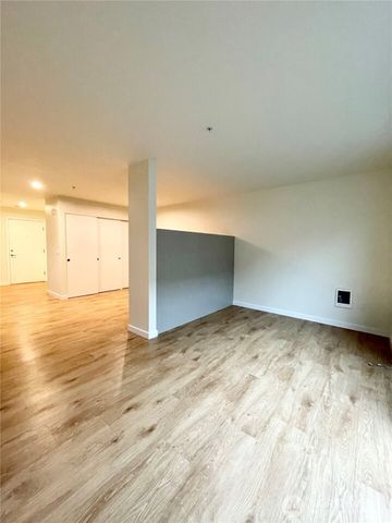 2249 NE 46th Street, Seattle, WA 98105