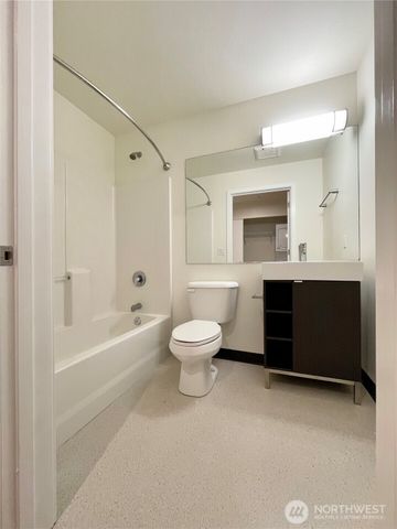 2249 NE 46th Street, Seattle, WA 98105