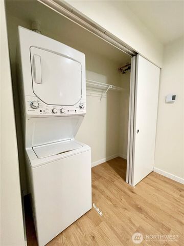 2249 NE 46th Street, Seattle, WA 98105