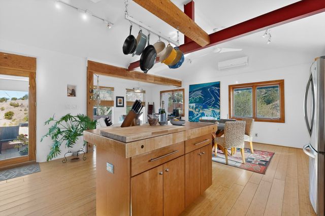 2 Camino Chupadero, Santa Fe, NM 87506