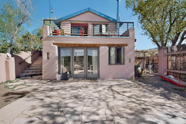 2 Camino Chupadero, Santa Fe, NM 87506