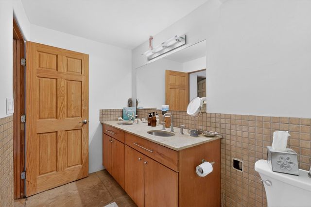 2 Camino Chupadero, Santa Fe, NM 87506