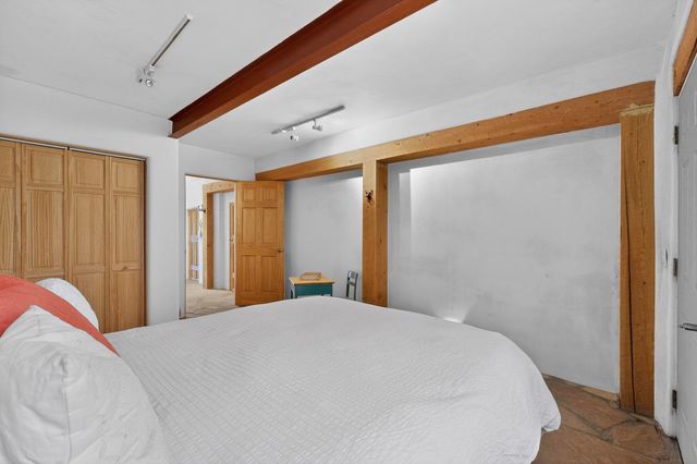 2 Camino Chupadero, Santa Fe, NM 87506