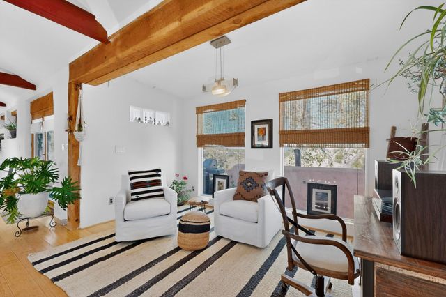 2 Camino Chupadero, Santa Fe, NM 87506