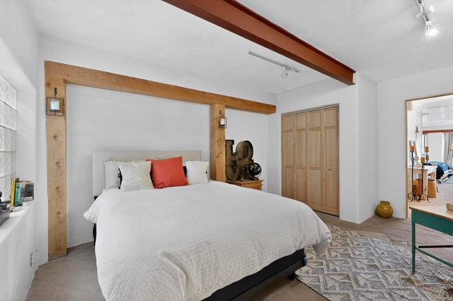 2 Camino Chupadero, Santa Fe, NM 87506