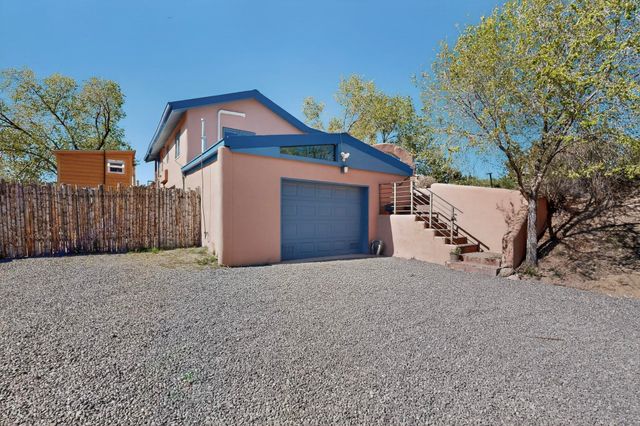 2 Camino Chupadero, Santa Fe, NM 87506