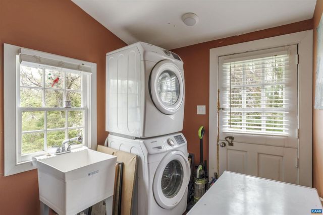 5515 GORDONSVILLE RD, Keswick, VA 22947