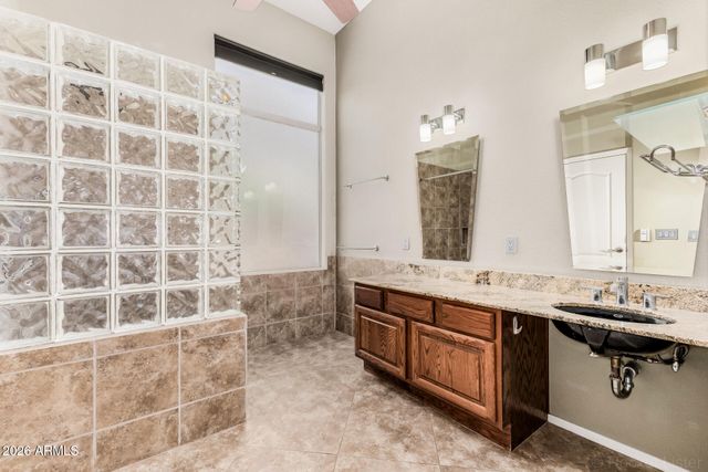 1411 W ARMSTRONG Way, Chandler, AZ 85286