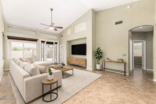 1411 W ARMSTRONG Way, Chandler, AZ 85286