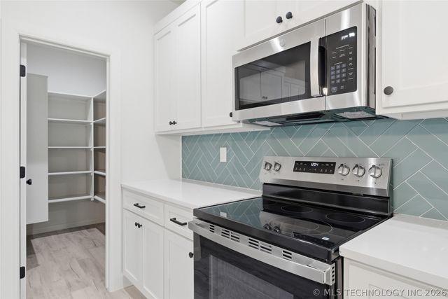 13835 E 27th Place E, Tulsa, OK 74134
