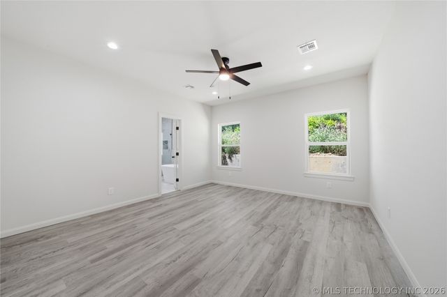 13835 E 27th Place E, Tulsa, OK 74134