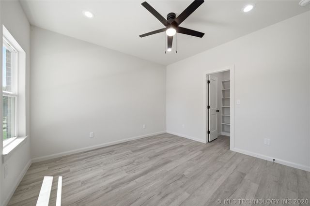 13835 E 27th Place E, Tulsa, OK 74134