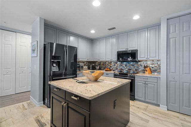 89 VIVANTE BOULEVARD 8943, Punta Gorda, FL 33950