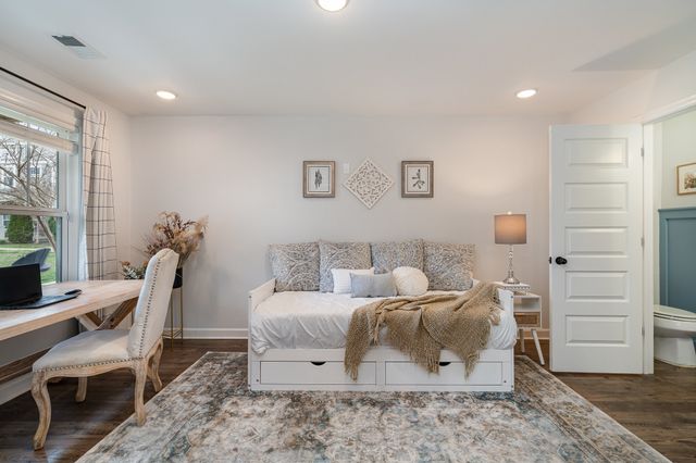 2015 French Bayou Ln, Hendersonville, TN 37075