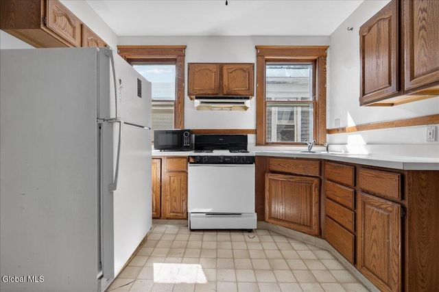631 Washington Avenue, Albany, NY 12206