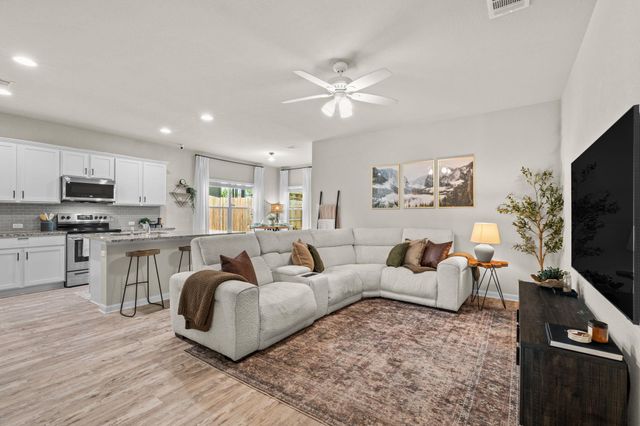440 Galway Bay LN, Georgetown, TX 78626