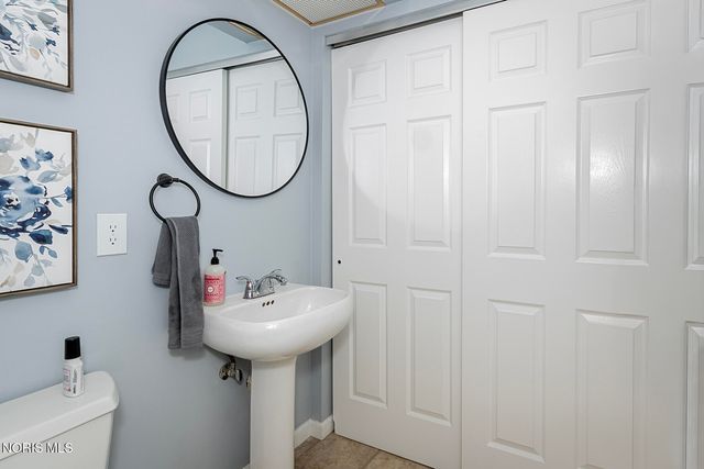4710 Glendale Avenue, 204, Toledo, OH 43614