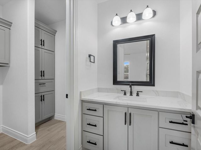 3081 Coastal Dr, Dayton, TX 77535