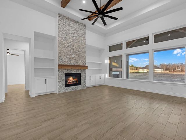 3081 Coastal Dr, Dayton, TX 77535