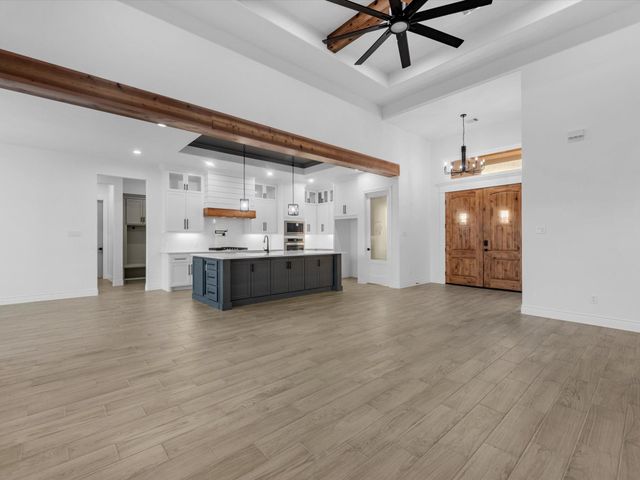 3081 Coastal Dr, Dayton, TX 77535